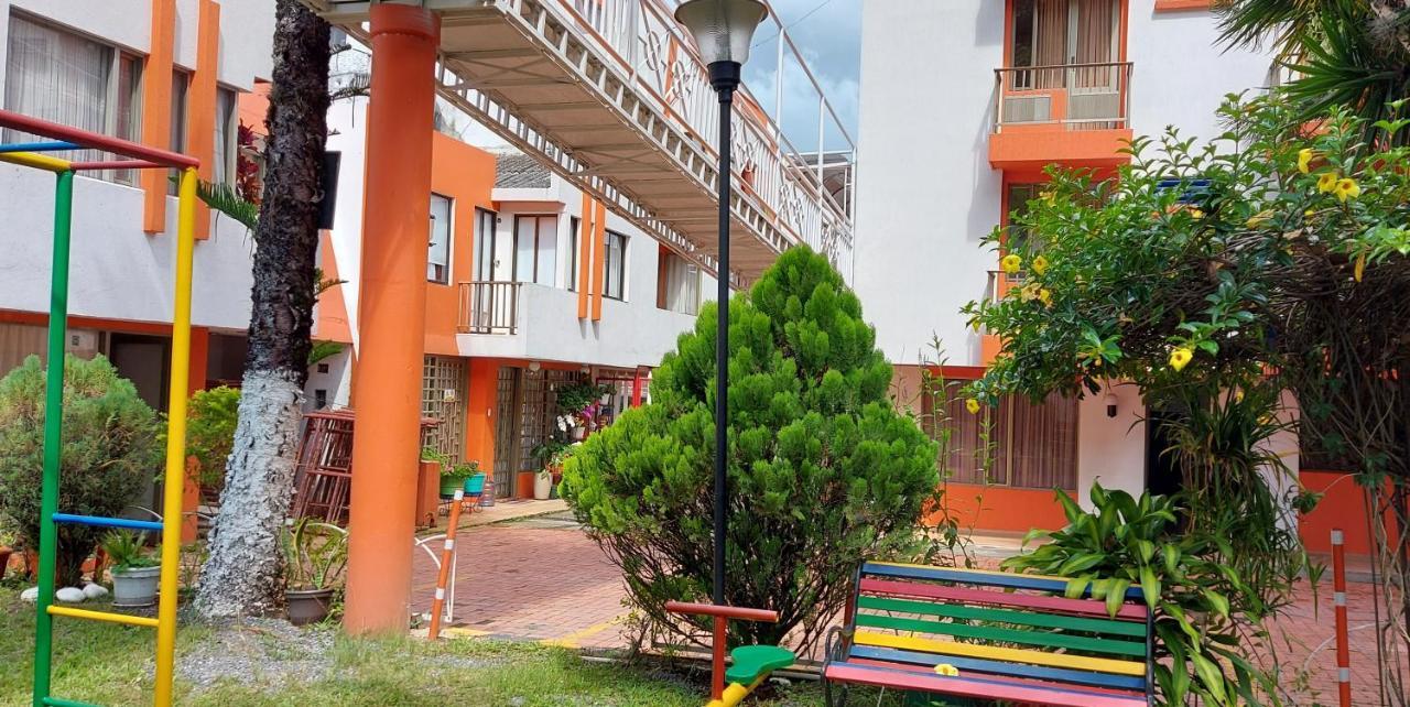Hotel Emperador باربوزا المظهر الخارجي الصورة